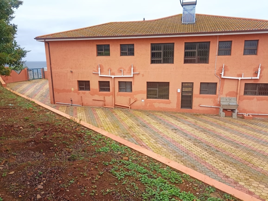8 Bedroom Property for Sale in De Bakke Western Cape